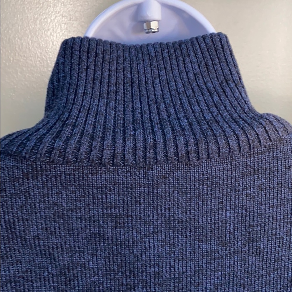 Sweater - Picture 8 of 11